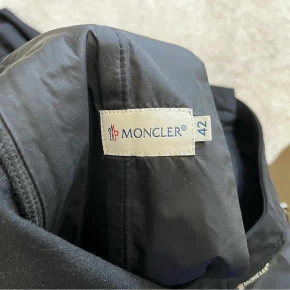 MONCLER BLACK PANTALONE SIZE 42 TRENDY OUTDOORS ACTIVE STYLISH CHIC STYLISH - Picture 3 of 10
